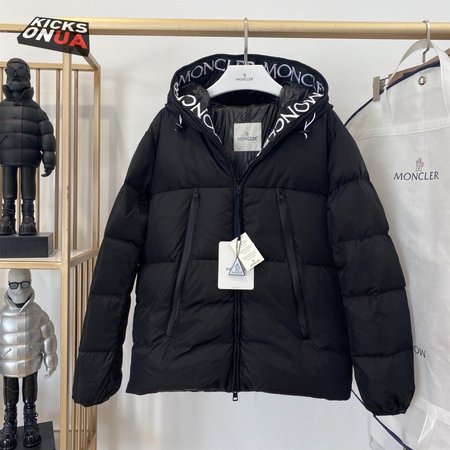 Moncler Down Jacket MC330068