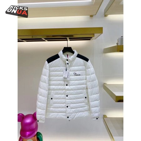 Moncler 2020 Down Jacket MC330059
